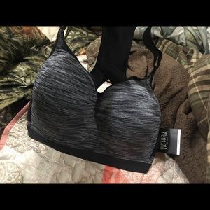 Victoria's Secret Sports Bra 36DDD